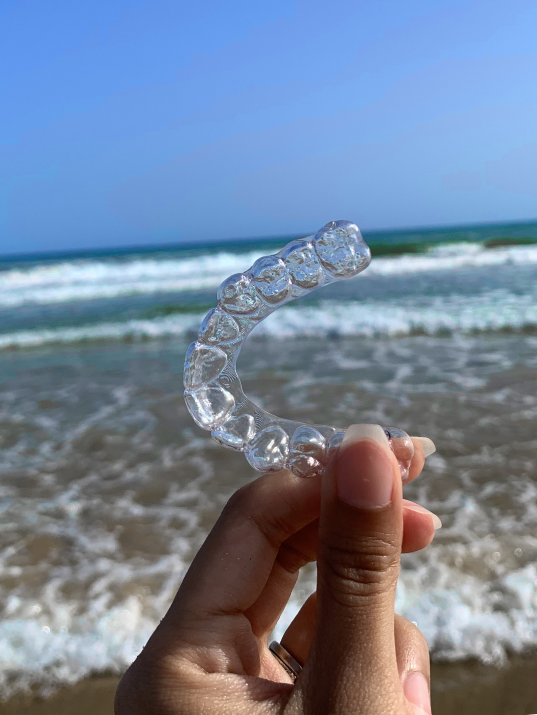 "Aligners During Travel – Tips to Keep Your Treatment on Track"